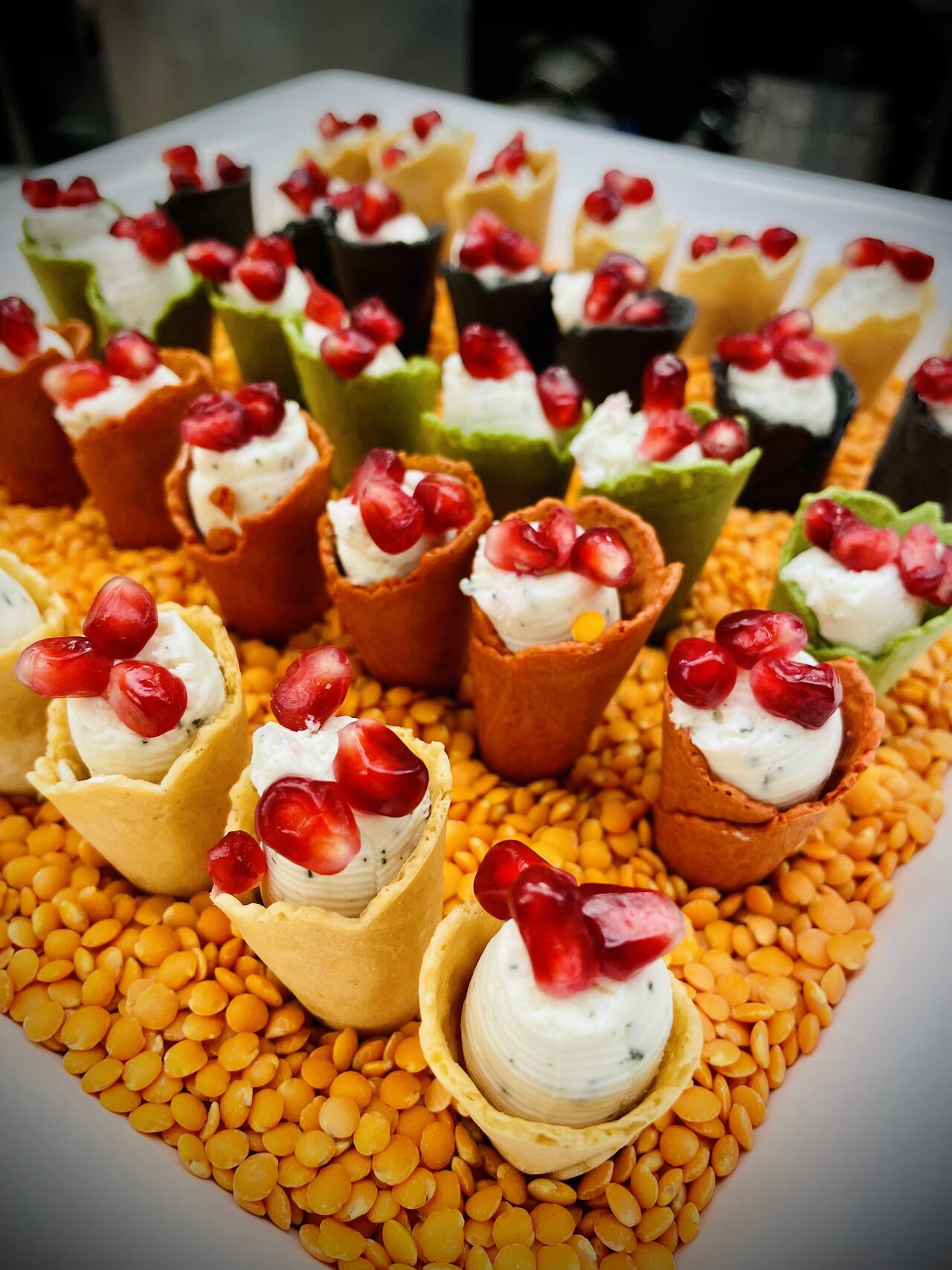 Ziegenfrischkäse im Mini-Hörnchen