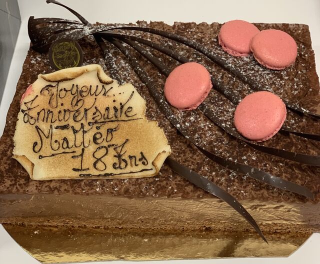 Crousti choco .
Croustillant avec une mousse au chocolat 