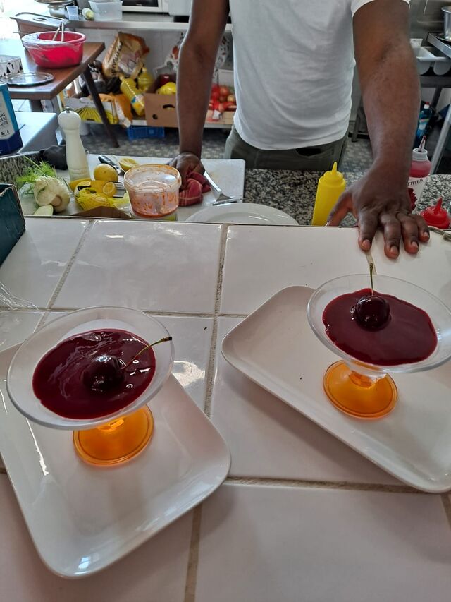 Dessert pannacotta aux fruits rouges délice fait maison 