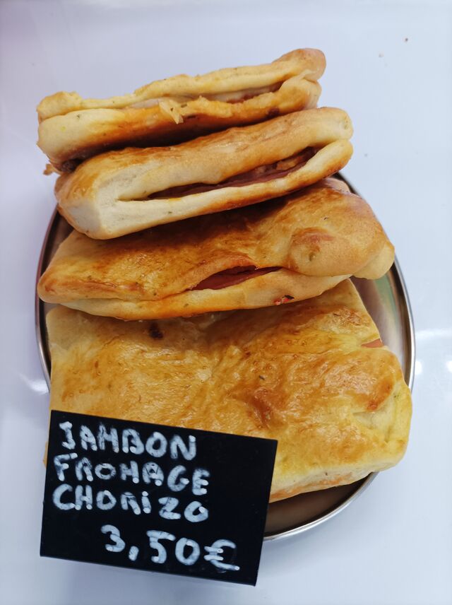 Jambon fromage chorizo 4.€