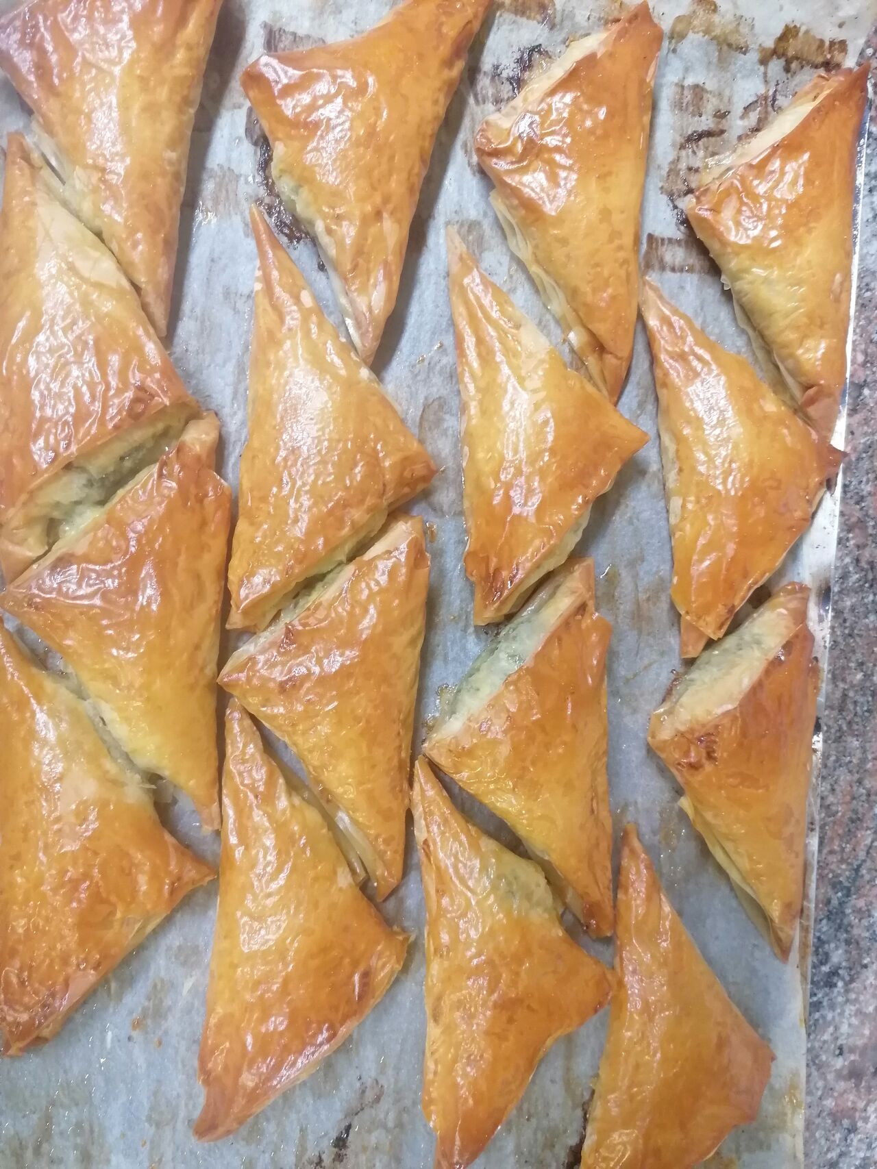 Bourek épinards/fromage/poulet/thons 