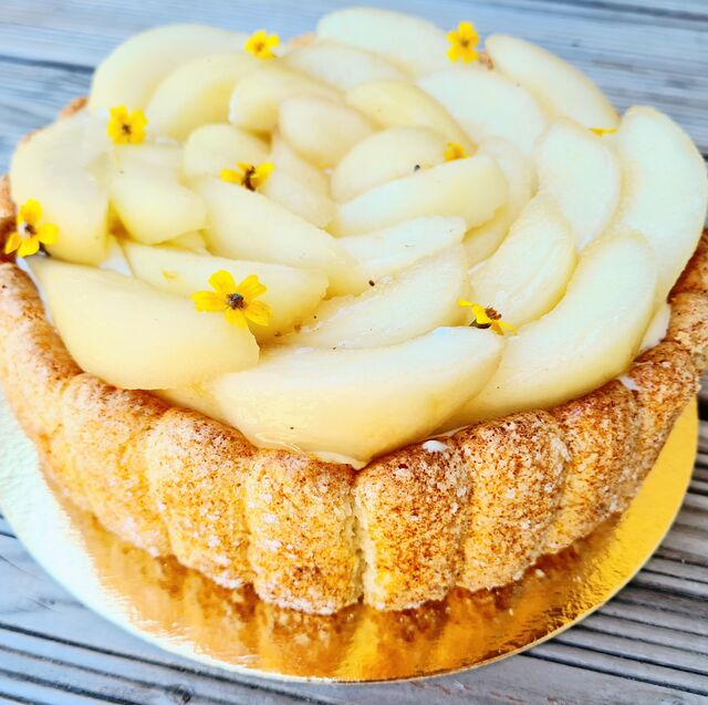 Charlotte poire-tonka