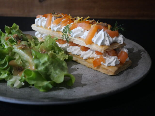 Millefeuille de saumon à la crème d’aneth