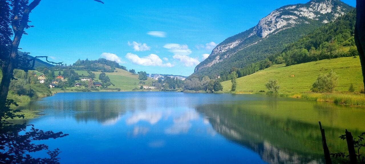 Lac de la Thuile en été