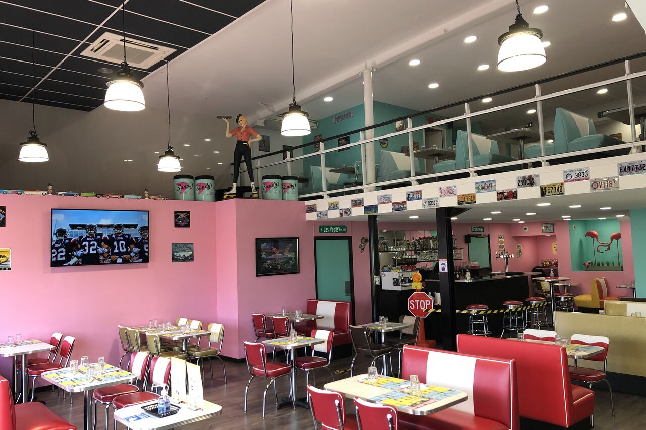 SANDY'S DINER