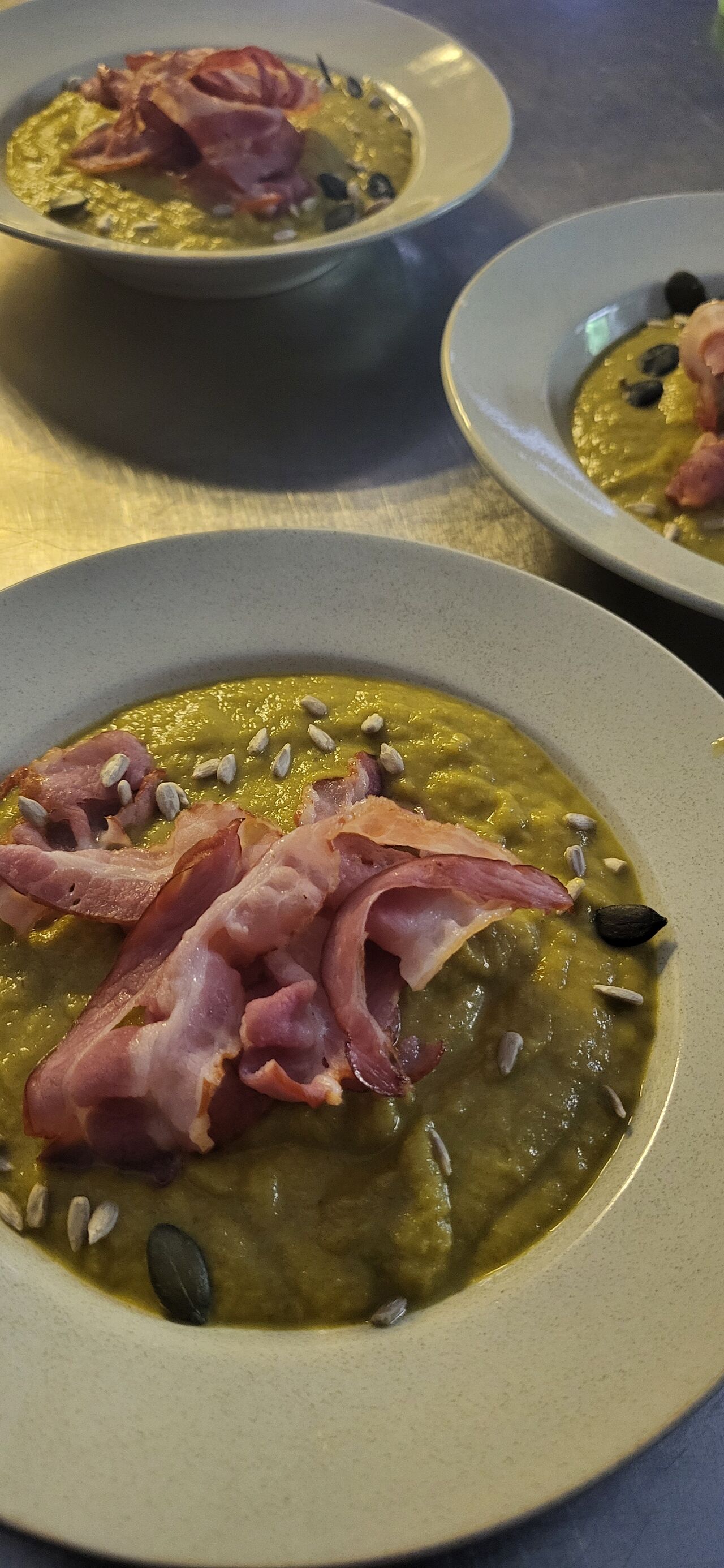 Soupe de Courges et lard grillé 