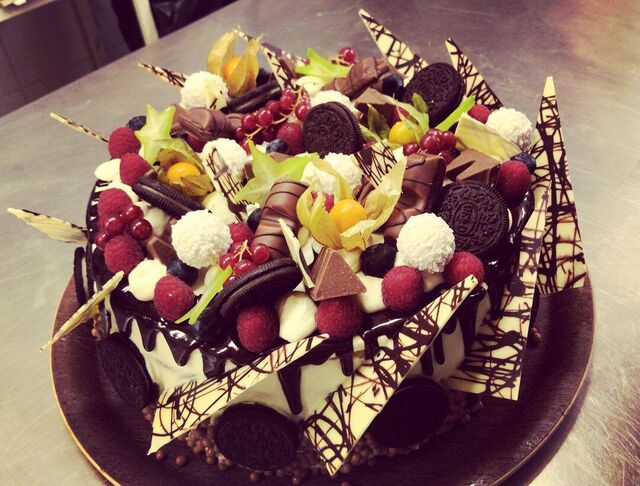 Commande CHOCOLATE CAKE géant