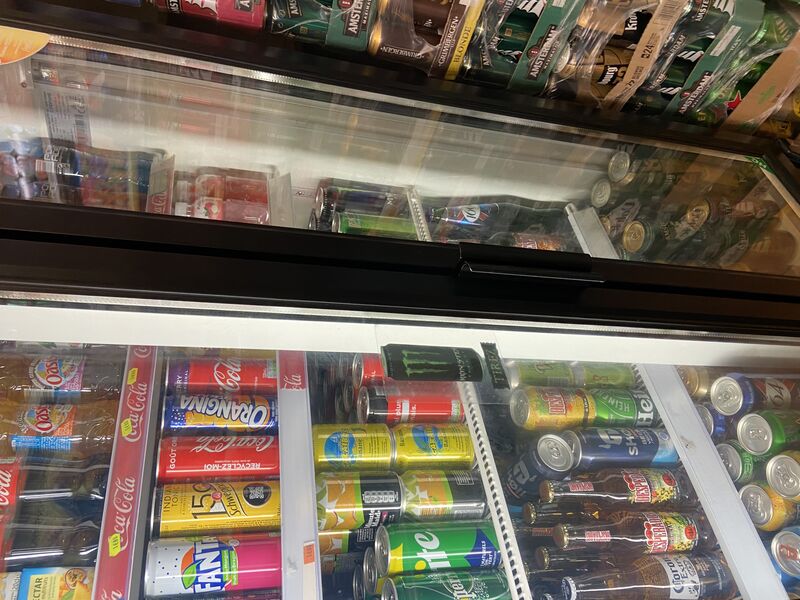 Bonjour nous vous accueillons tous les jours de 7h à 1h du matin la livraison à domicile est possible 7j sur 7 24hsur 24 