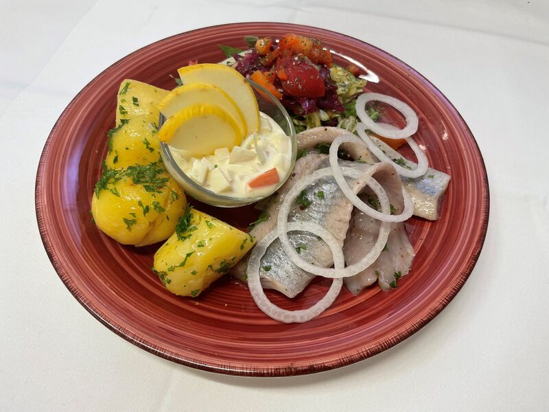 Matjes mit Petersilienkartoffeln