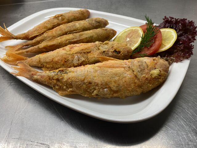 Barbuni (Seebarbe) gebacken