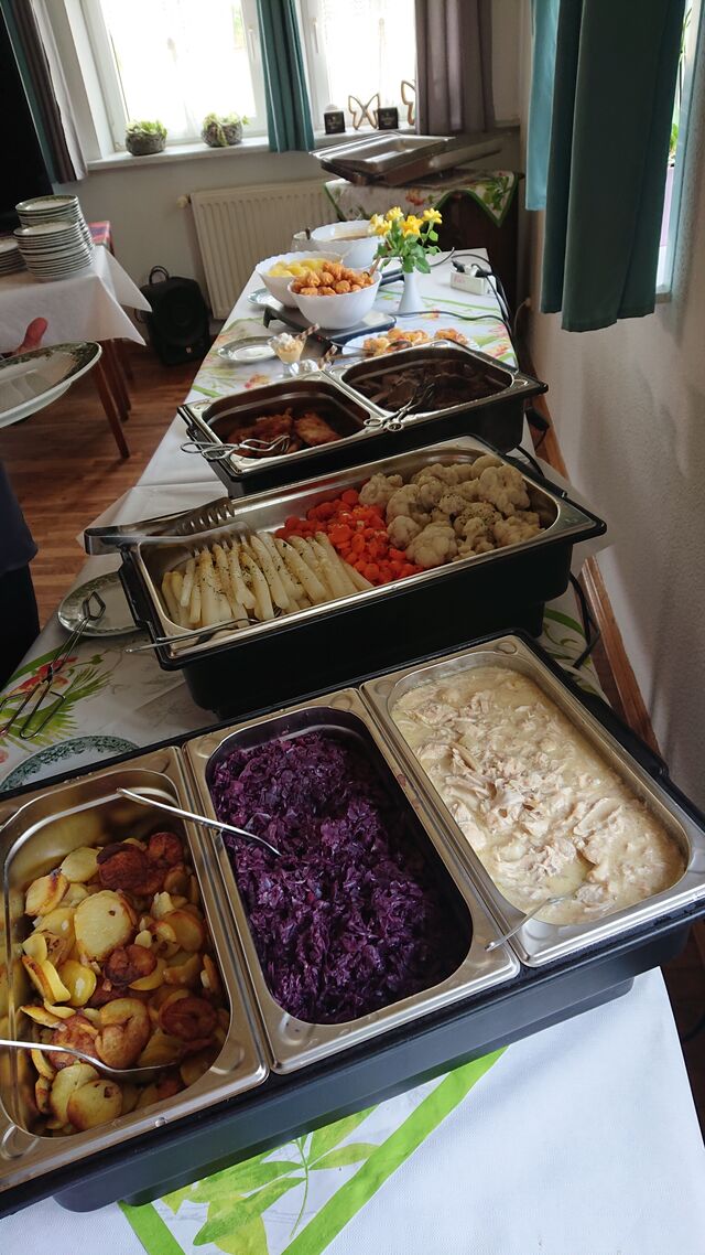 mit ganz viel Leckereien