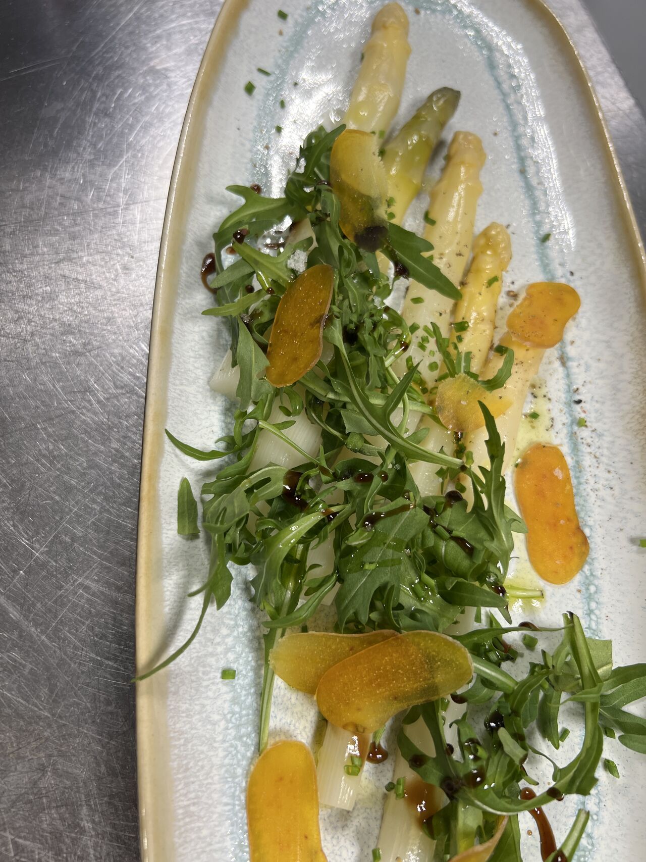 Les Asperges, Poutargue, Roquette et Pignons de Pin