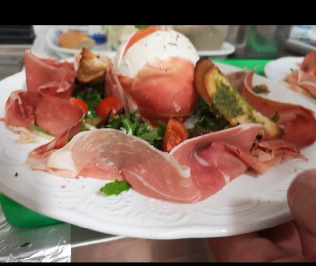 Antipasti di Dea
Mozzarella di Bufala o Burrata 