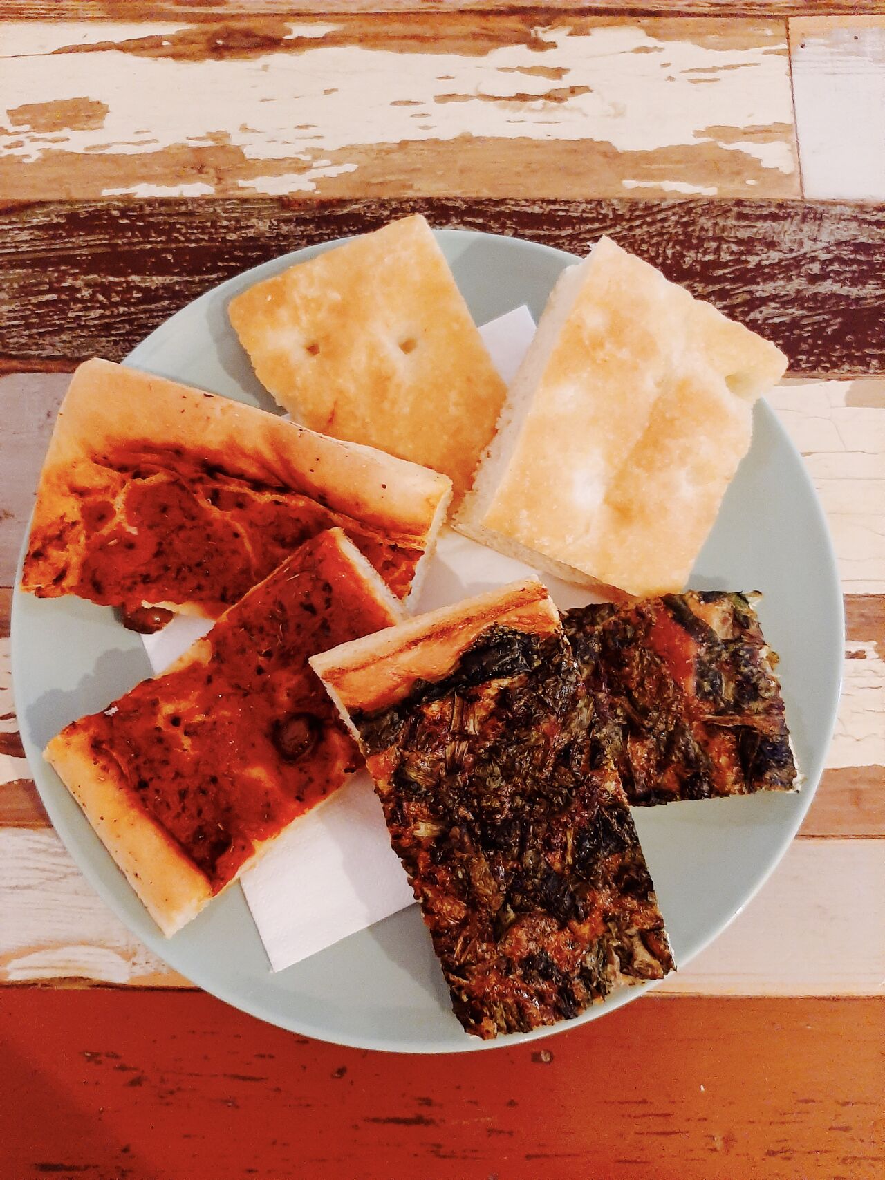 PIzza rossa, focaccia, pizza verde