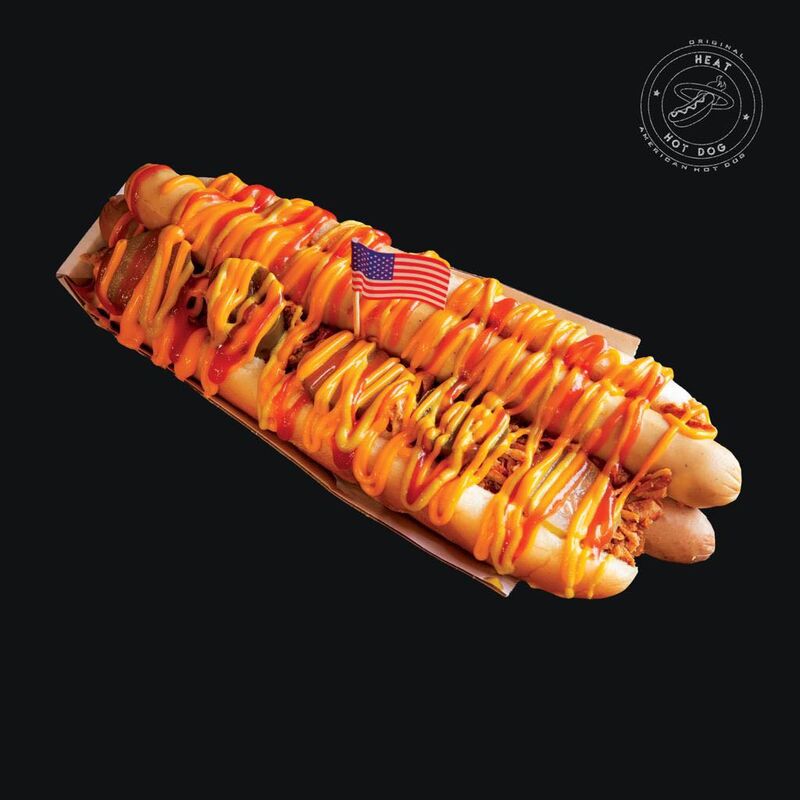 THE BULLDOG - S 7.20 euros / M 10.20 euros