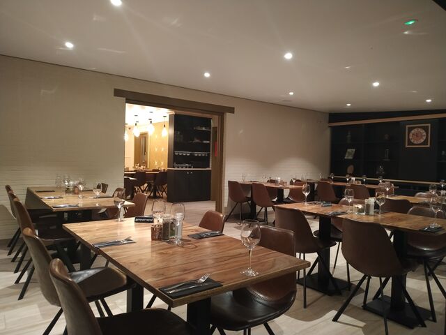 SFEERBEELD RESTAURANT 