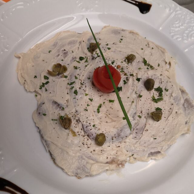 Vitello tonnato 