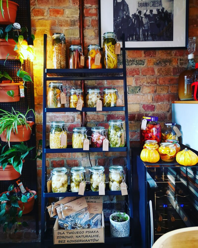 Kiszonki do kupienia na wynos i do skosztowania na miejscu :) 