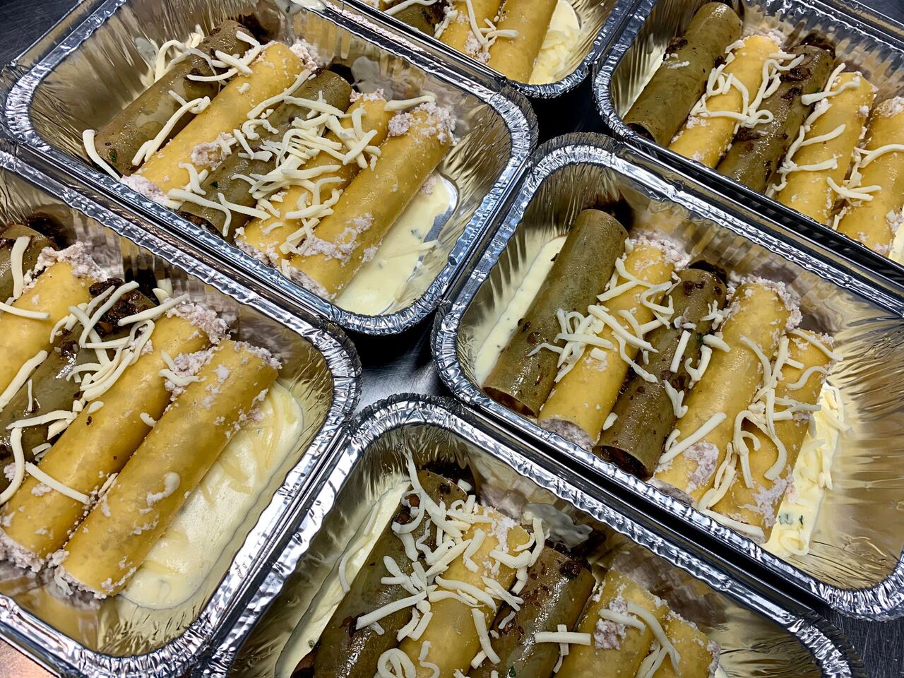 Cannelloni gevuld met champignons en ricotta en gehakt