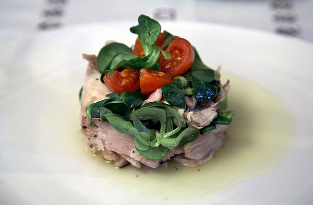 Tonno di coniglio alla monferrina