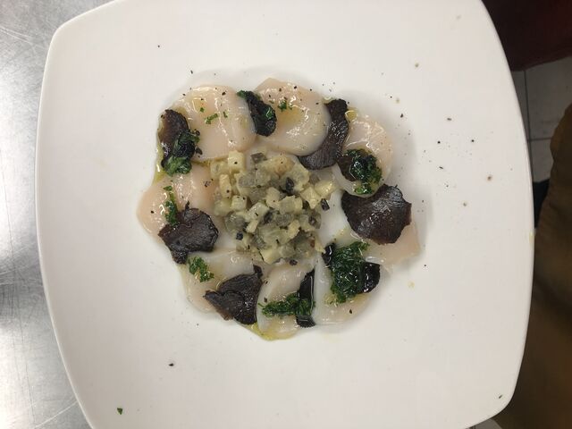 Saint-jacques aux truffes