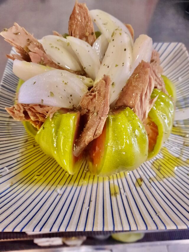 Tomate Rosa con Ventresca 