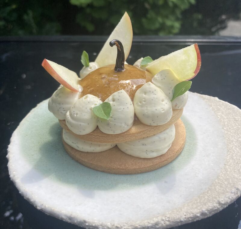 Tatin pommes, crème vanille montée