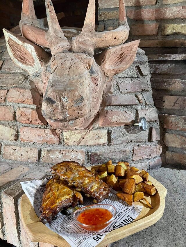 Coaste Glazurate Cu Cartofi Aurii