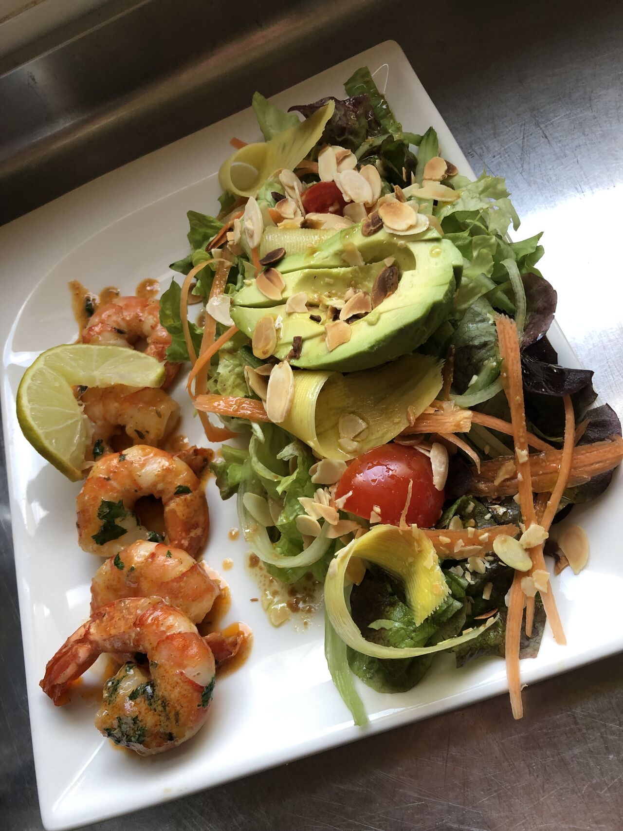 CREVETTE ET DE LA SALADE