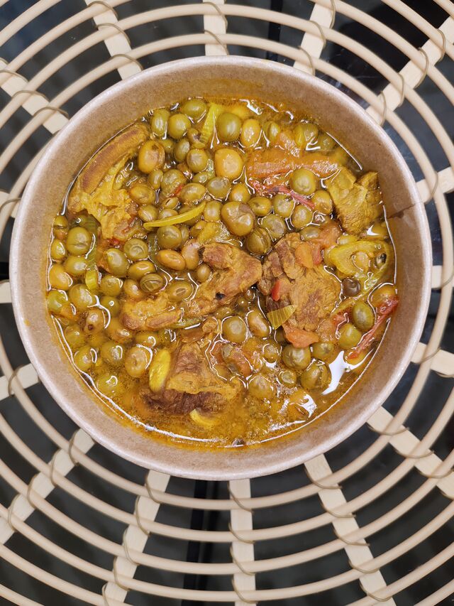 Tsouzi za hamaji (ambrevade sauté à la viande de boeuf)