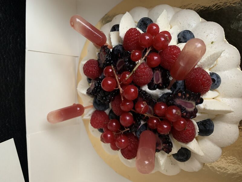Pavlova fruits rouges
Meringue chantilly vanille et fruits frais 