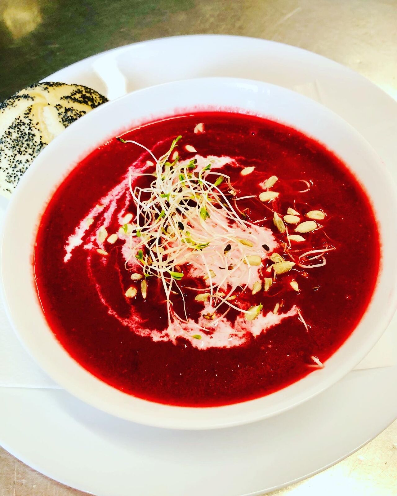 Krem z pieczonego buraka