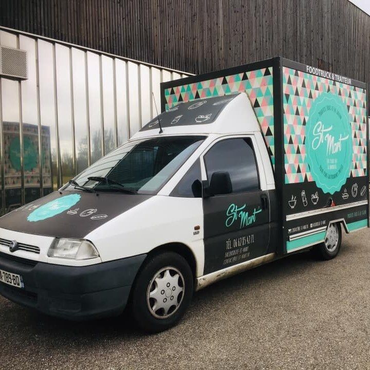 Le petit camion coloré