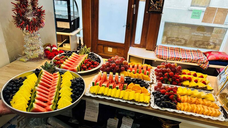 Plateau de fruits pour un dejeuner de bapteme