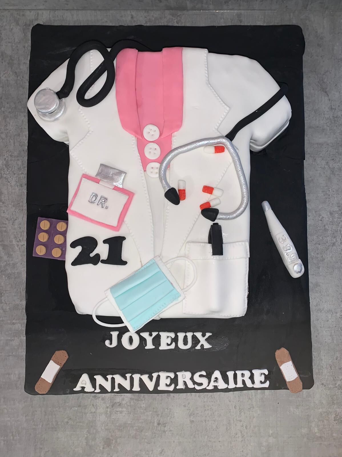 Thème médical, biscuit vanille et crème vanille