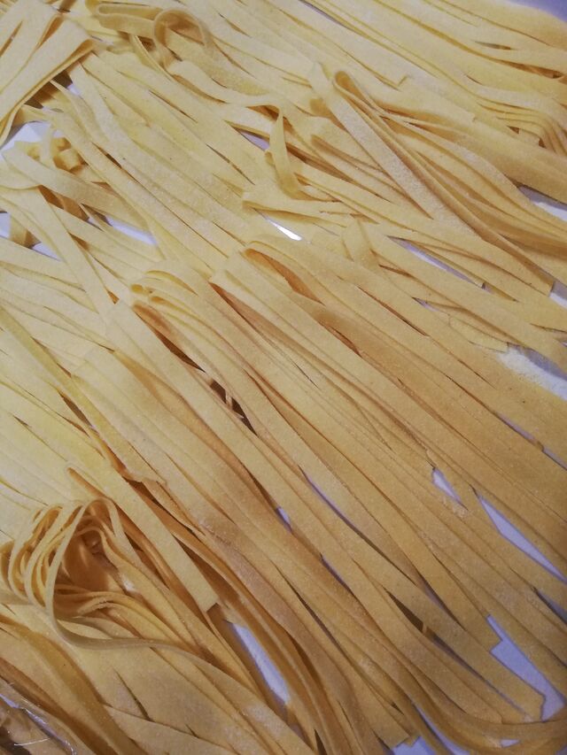 Tagliatelles fraîches aux œufs 