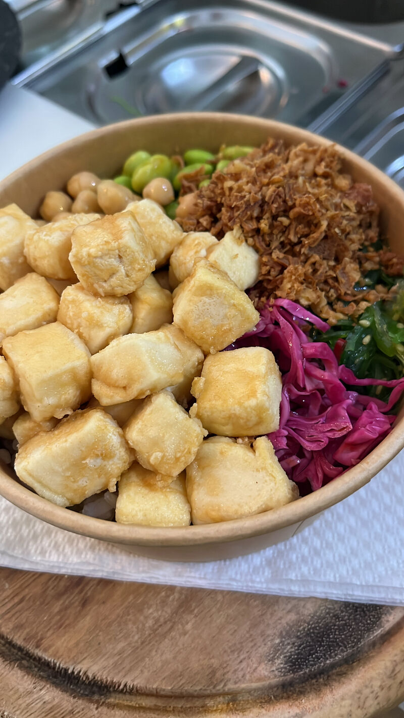 Poke con Tofu fritto 