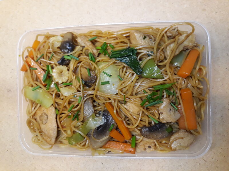 Nouilles Poulet, Légumes sautés et oeuf