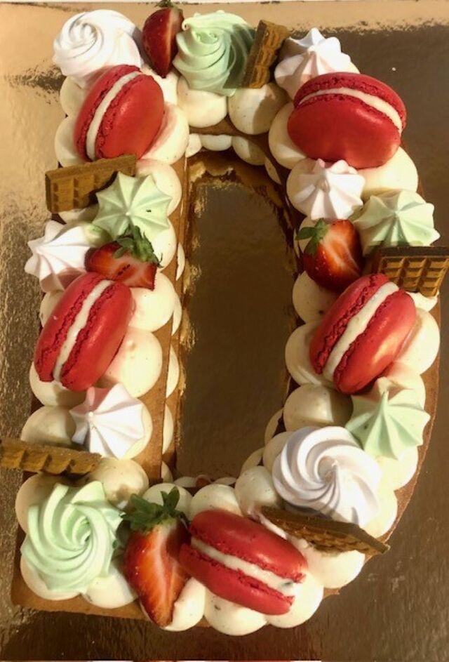 Letter cake vanille&fruits de saison - sur commande