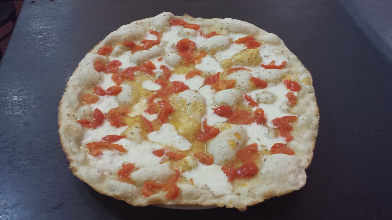 Focaccia Stracchino e Pomodorini