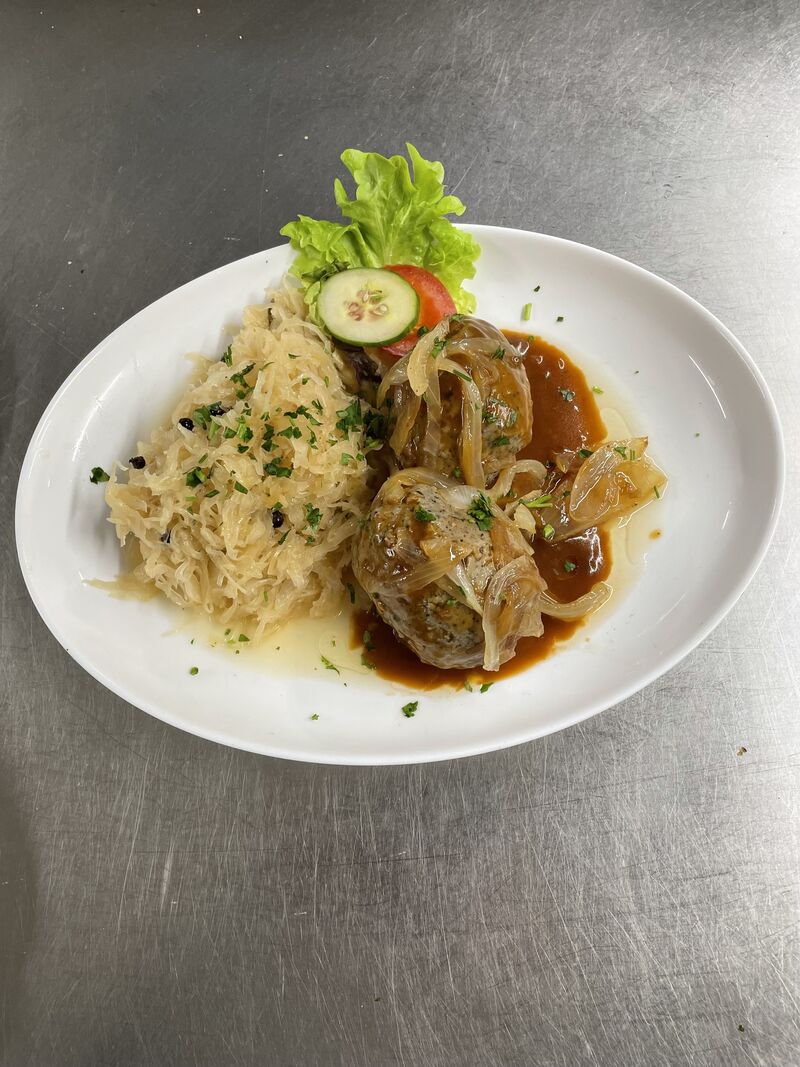 Leberknödel mit Kraut