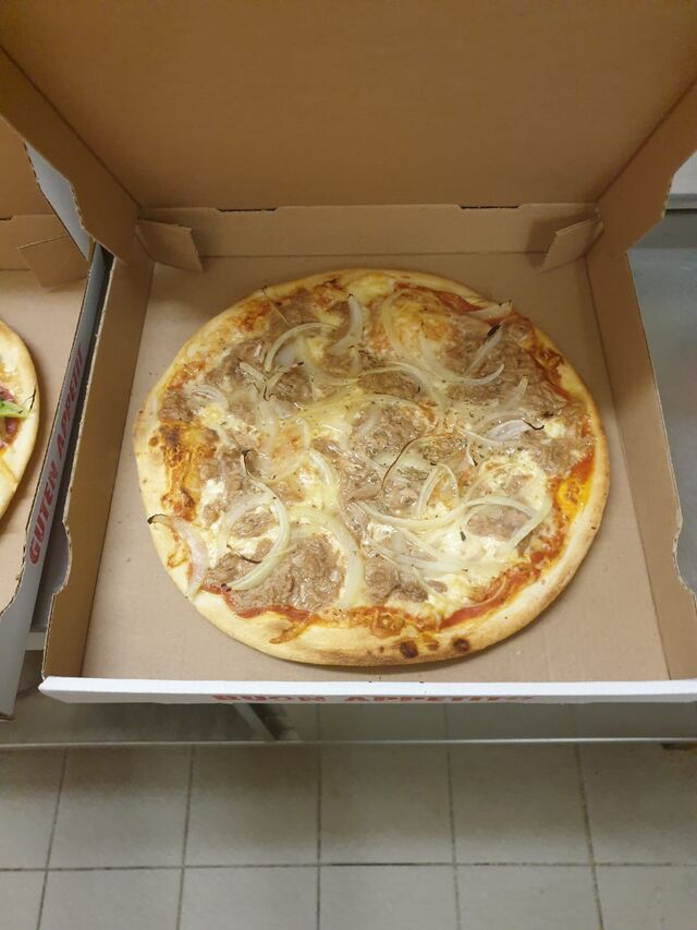 Pizza Thunfisch