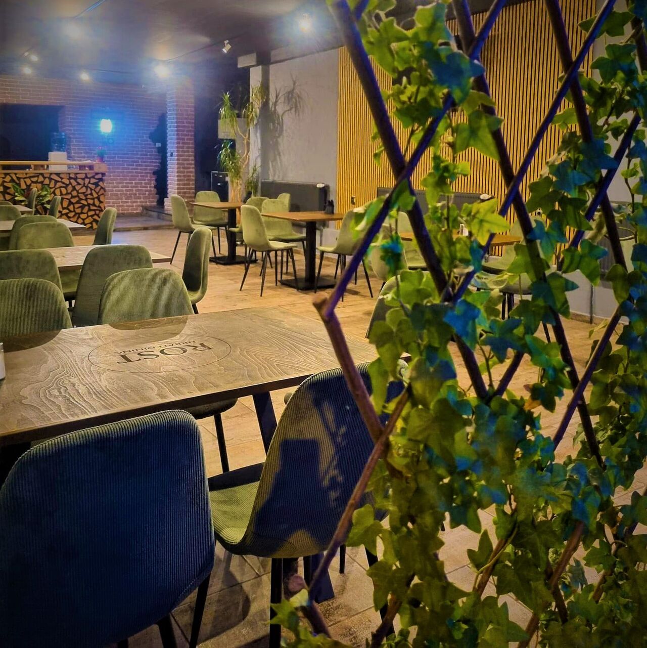 🥂 Evenimente cu ROST