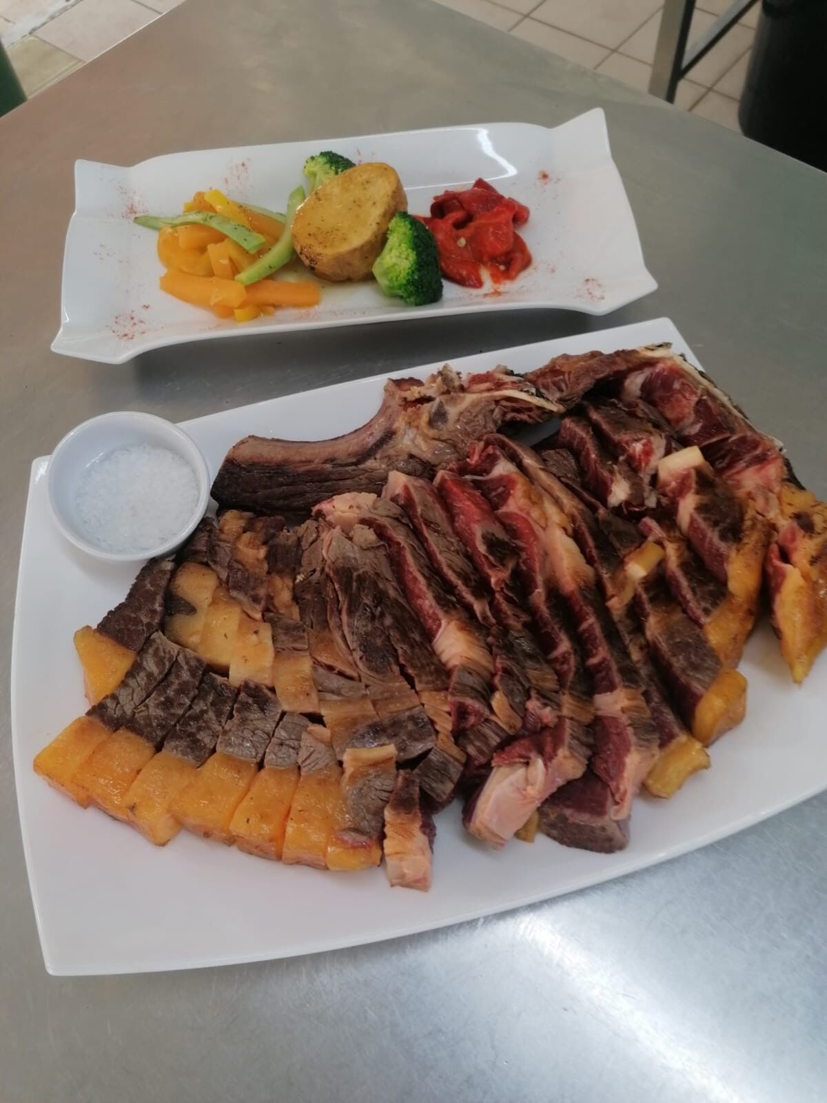 CHULETON DE VACA RUBIA GALLEA 1,5 KG