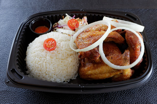 ASSIETTE 5 AILES DE POULET MARINÉES 