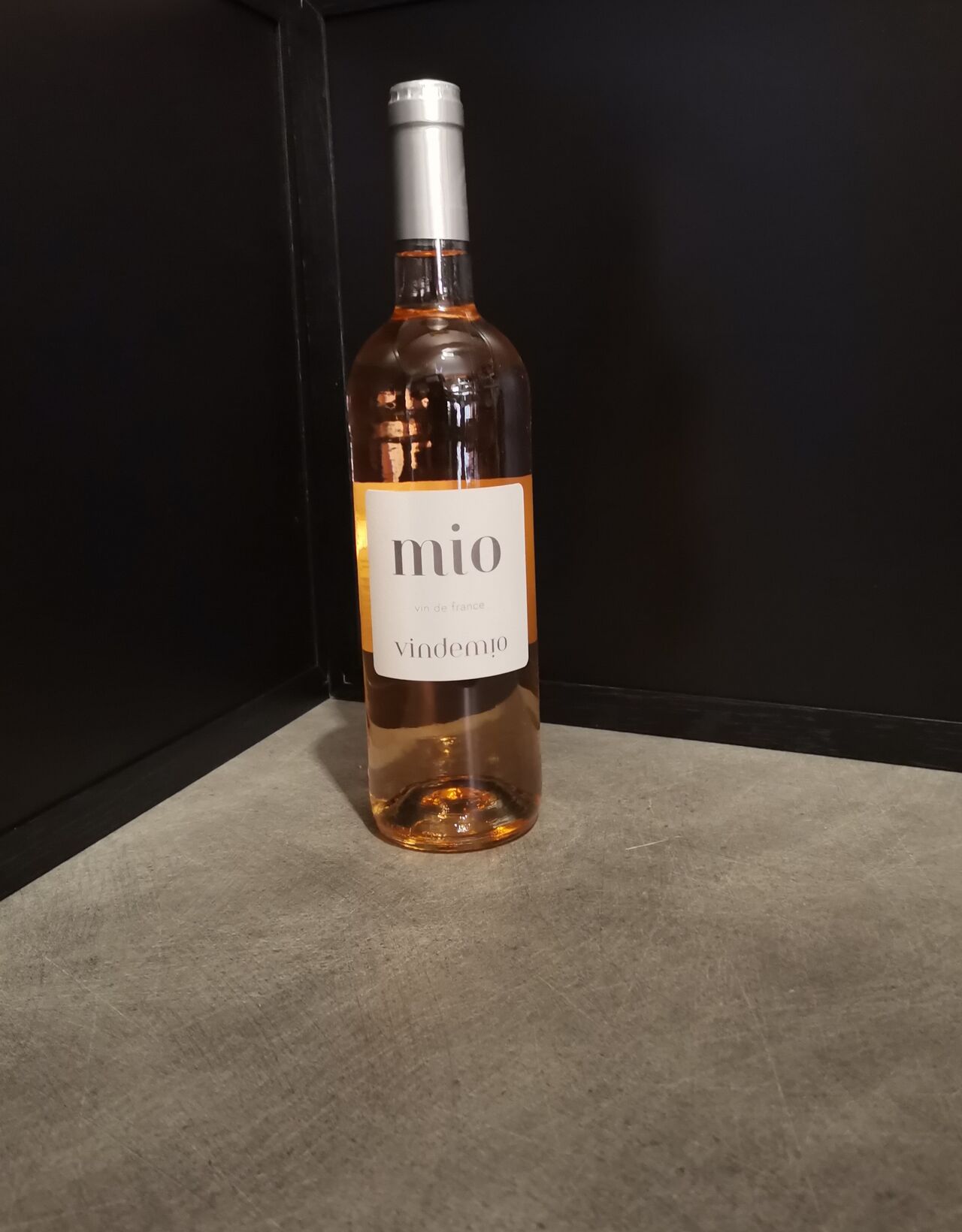 Domaine Vindemio, rosé Mio vin de pays de la Vallée du Rhône = 10.50€ la bouteille