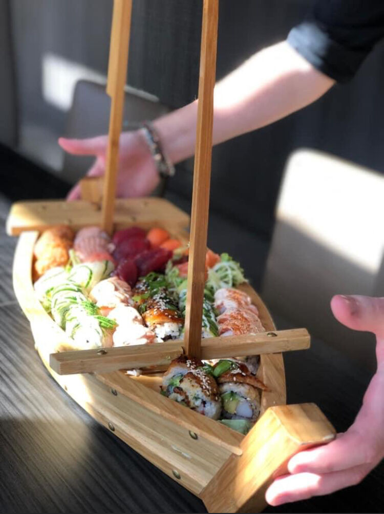 Dagverse Sushi op een prachtige boot