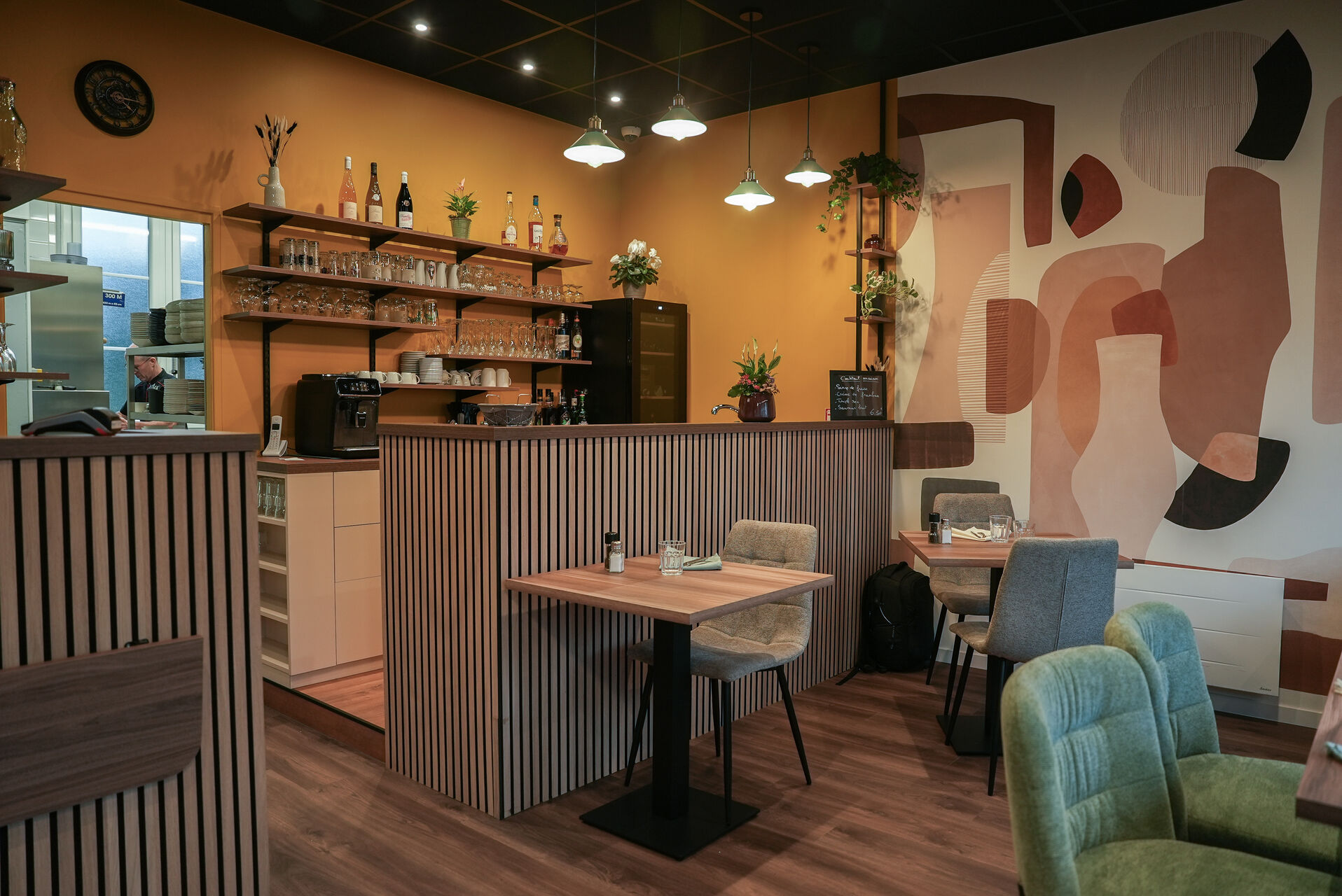 NOTRE RESTAURANT CHANGE DE NOM...
