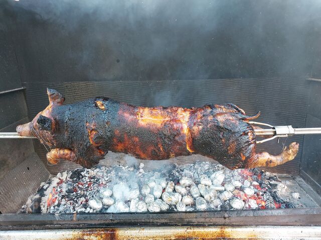 Cochon au feux de bois