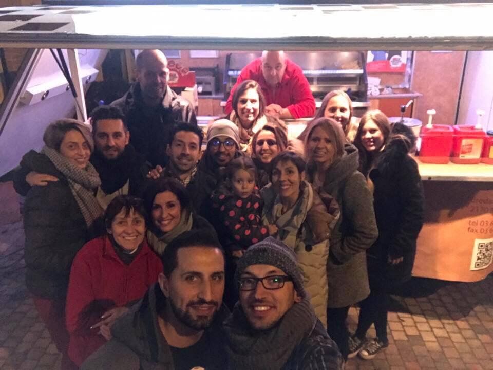 Van lekker frietje tot lekker hapjes
Privé feestjes of bedrijfsfeestjes
Alles kan 